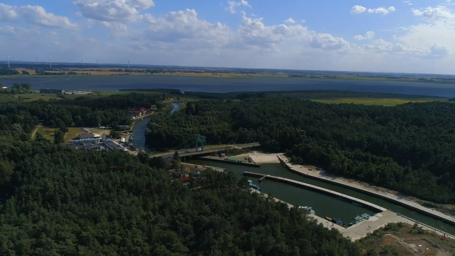 Port rybacki w Dźwirzynie